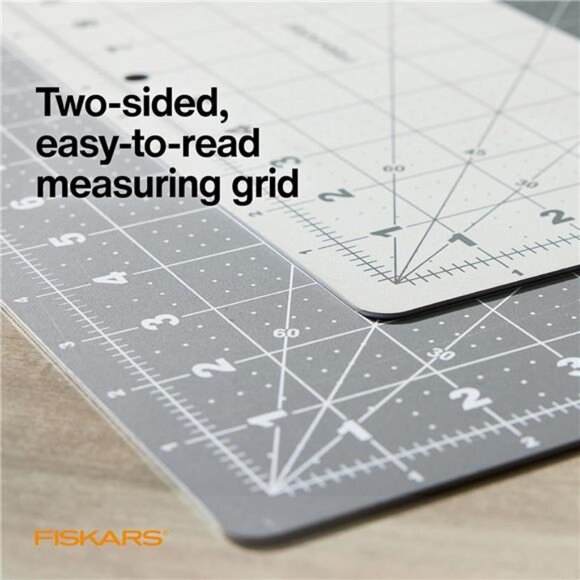 Fiskars Self Healing Cutting Mat for Quilting, Arts and Crafts, 18" x 24" Grid - Picture 2 of 7